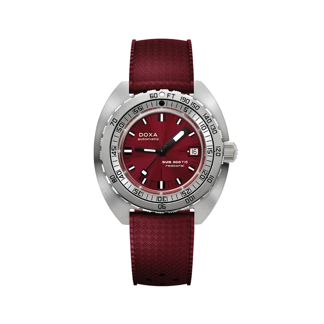 Doxa SUB 300 Ti5 42.5mm - Red on Rubber Strap 823.50.161.22 kol saati