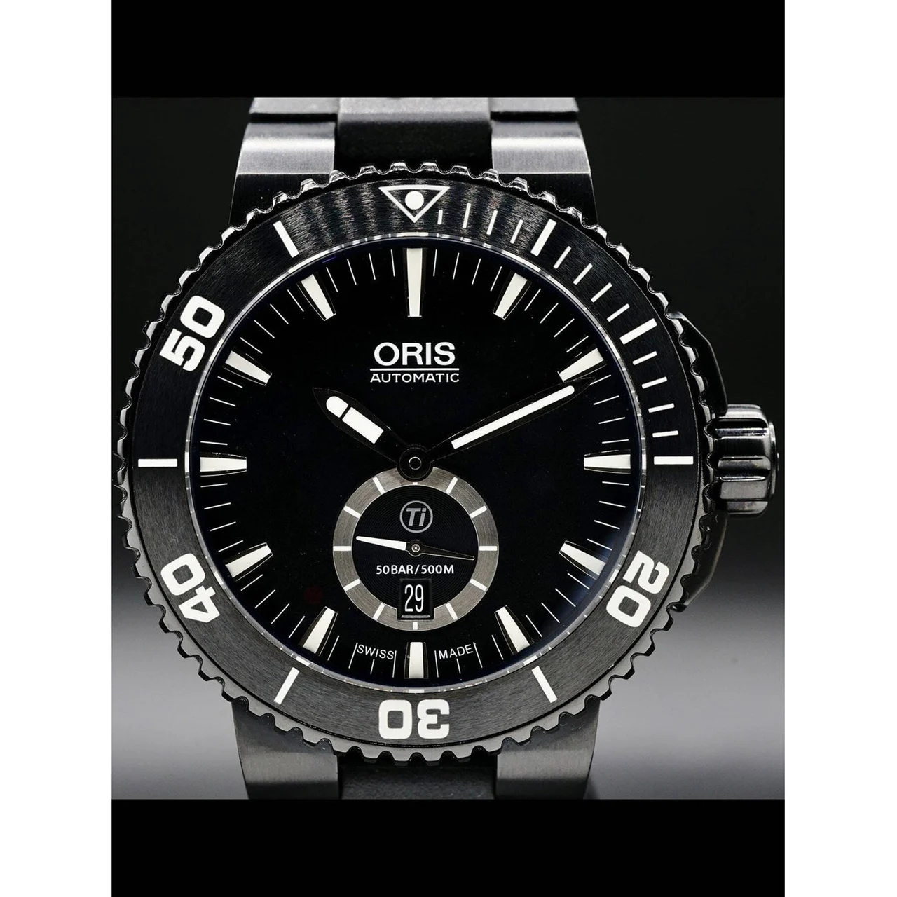 Oris Aquis Titan Small Second Date 01 739 7674 7754-07 4 26 34BTE 210000028412 46 mm kol saati
