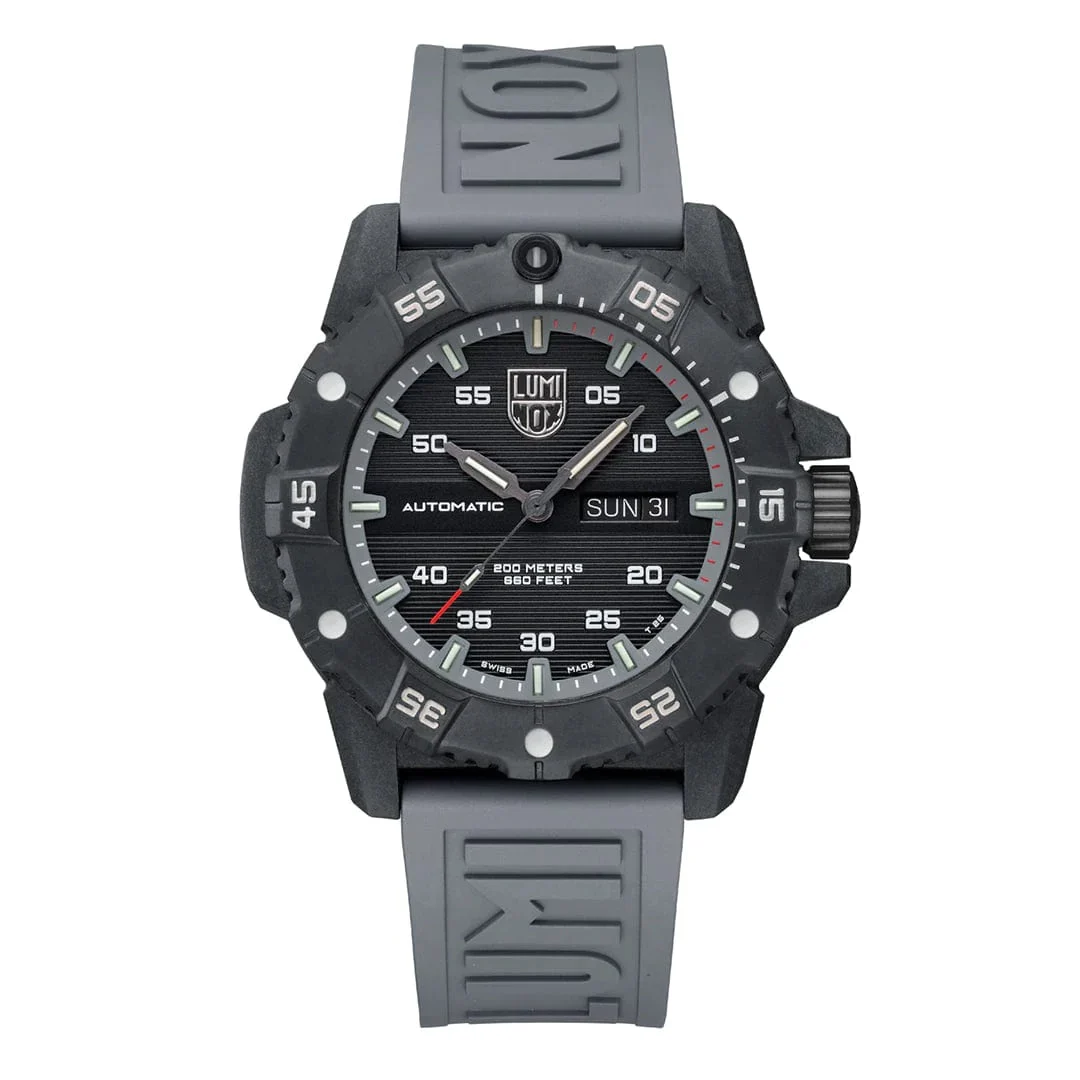Luminox Master Carbon Seal XS.3862 45 mm kol saati