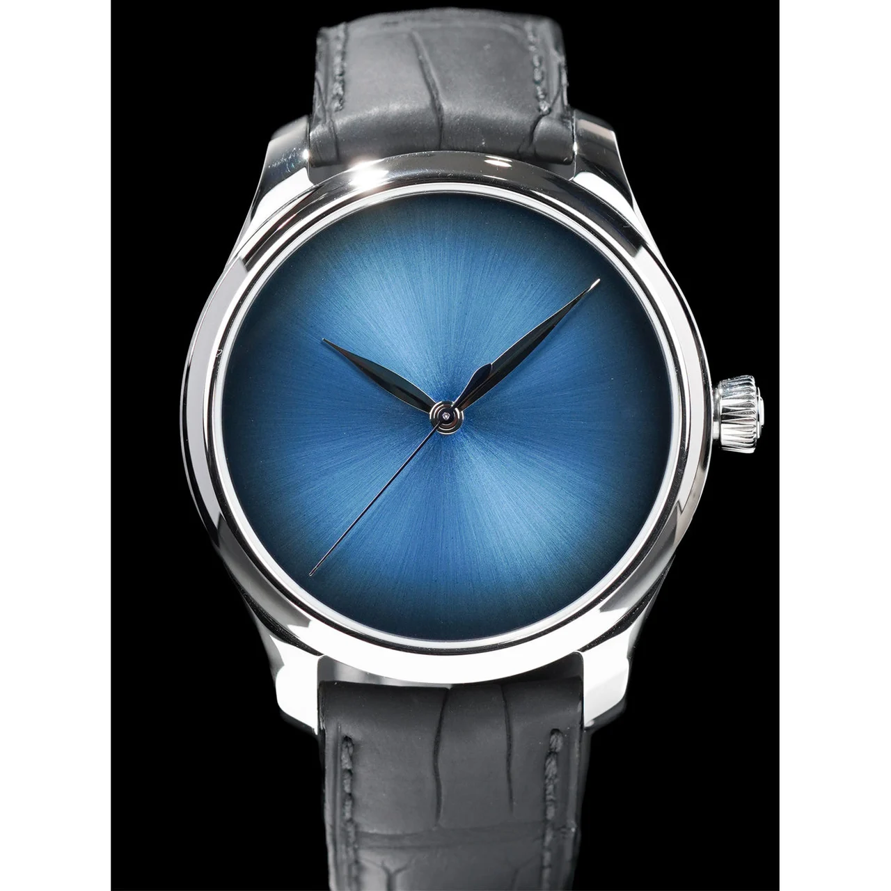 H. Moser & Cie. - Moser & Cie. 1200-1218 Endeavour Centre Seconds Concept Steel Funky Blue 210009N29201 40 mm kol saati
