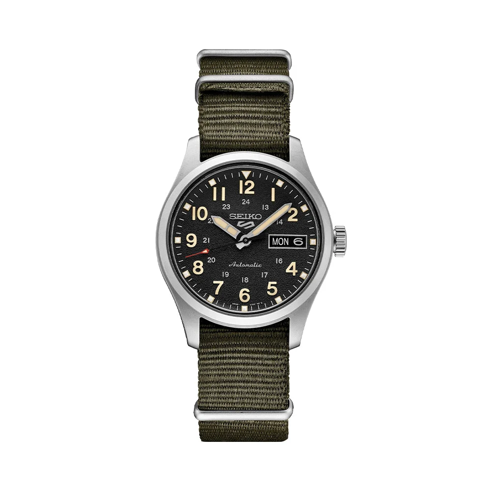 Seiko Sports Field 36mm - Black on Nylon Strap SRPJ85 36 mm kol saati