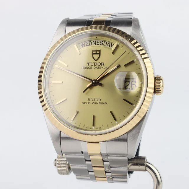 Tudor Tudor 25C022 kol saati