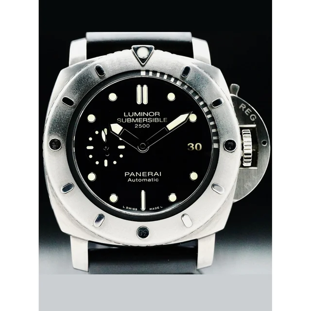 Panerai Luminor Submersible 210000072531 kol saati