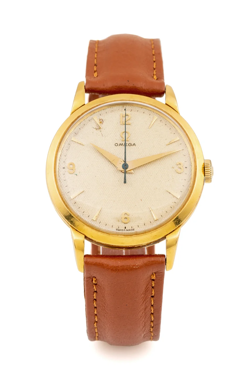 OMEGA OMEGA, REF. 2686, CENTER-SECONDS, HONEYCOMB DIAL, YELLOW GOLD kol saati