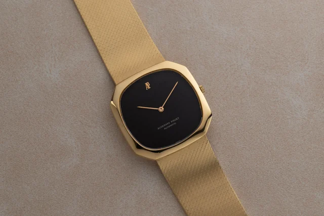 Audemars Piguet Audemars Piguet 40992077 kol saati