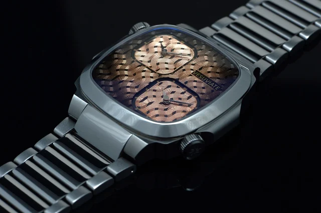 Vesuviate Attivo-Duplex Guilloché Edition – Rose Gold kol saati
