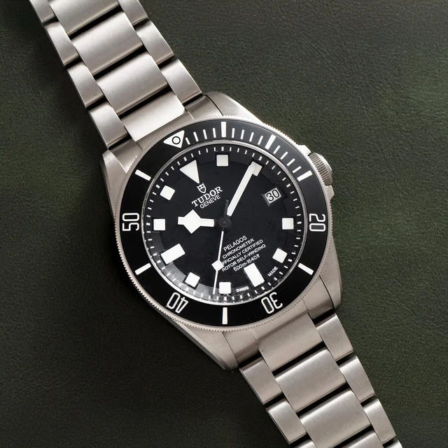 Tudor Pelagos 40992072 kol saati