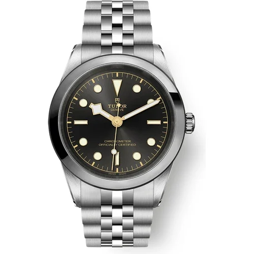 Tudor Black Bay One 41 M79680-0001 kol saati