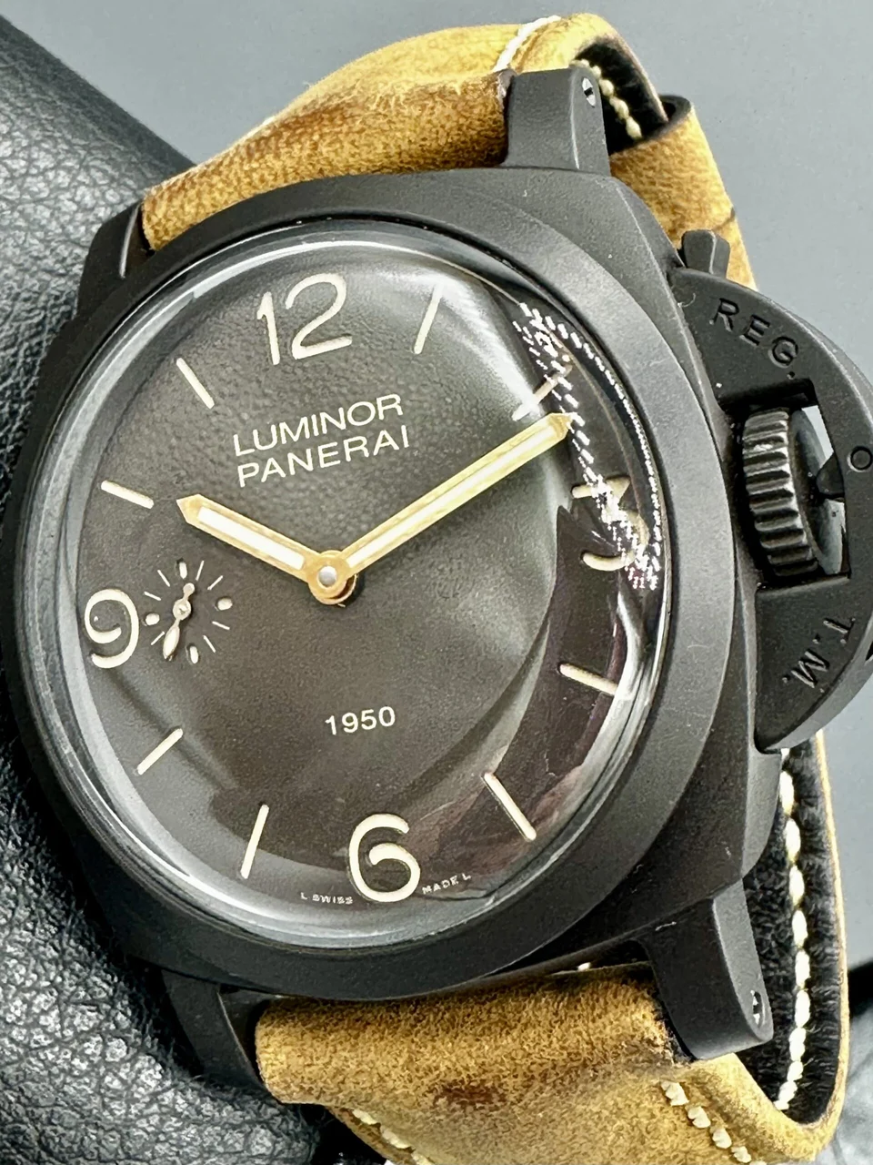 Panerai Luminor 277200499321 47 mm kol saati