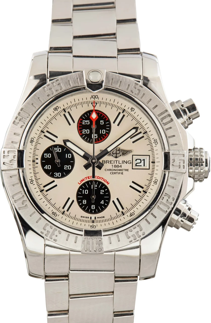 Breitling Avenger II Ivory Dial A13381 43 mm kol saati