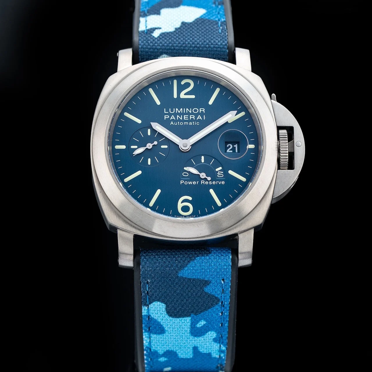 Panerai Luminor Power Reserve Titanium 210009N33886 44 mm kol saati