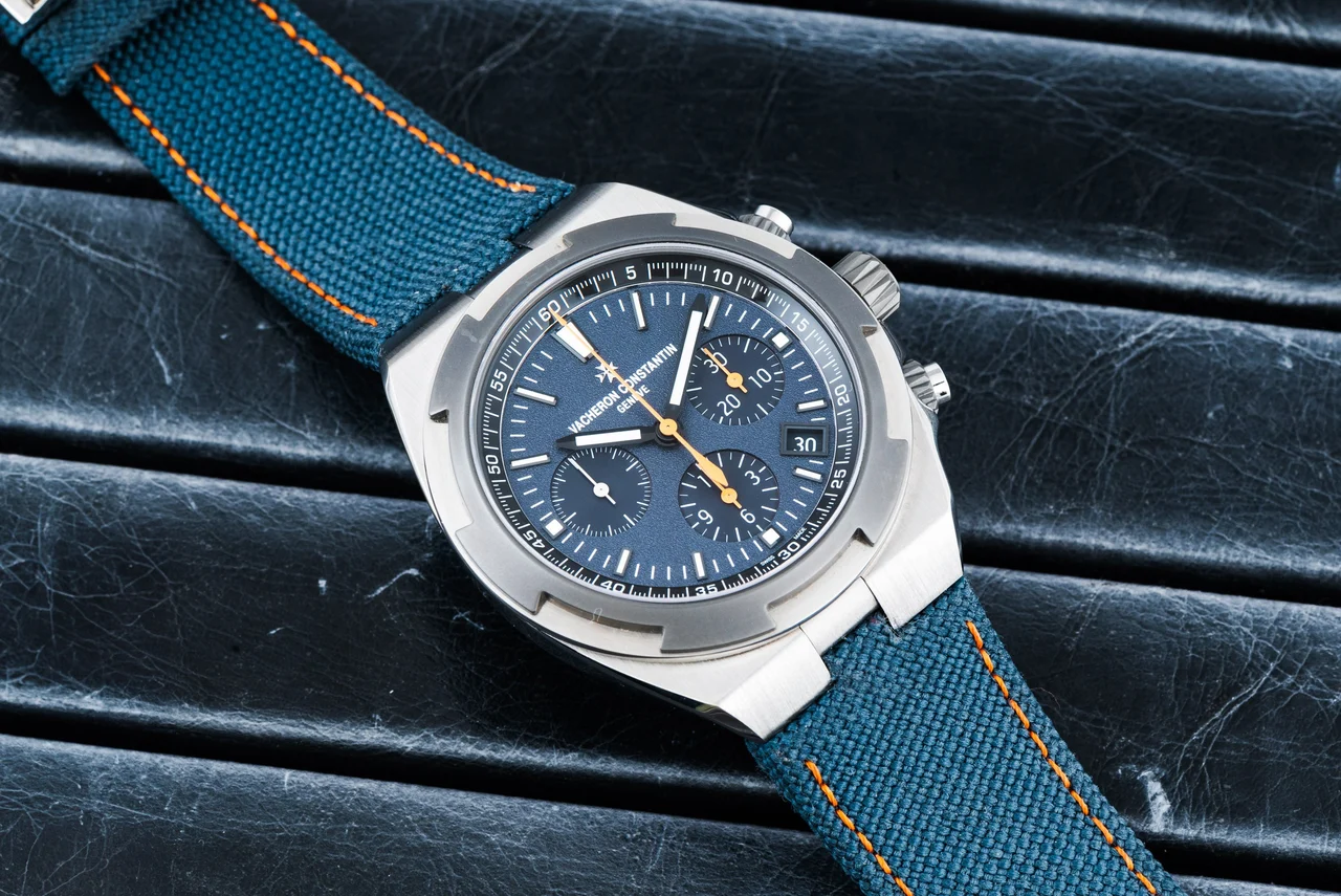 Vacheron Constantin Overseas 40991408 43 mm kol saati