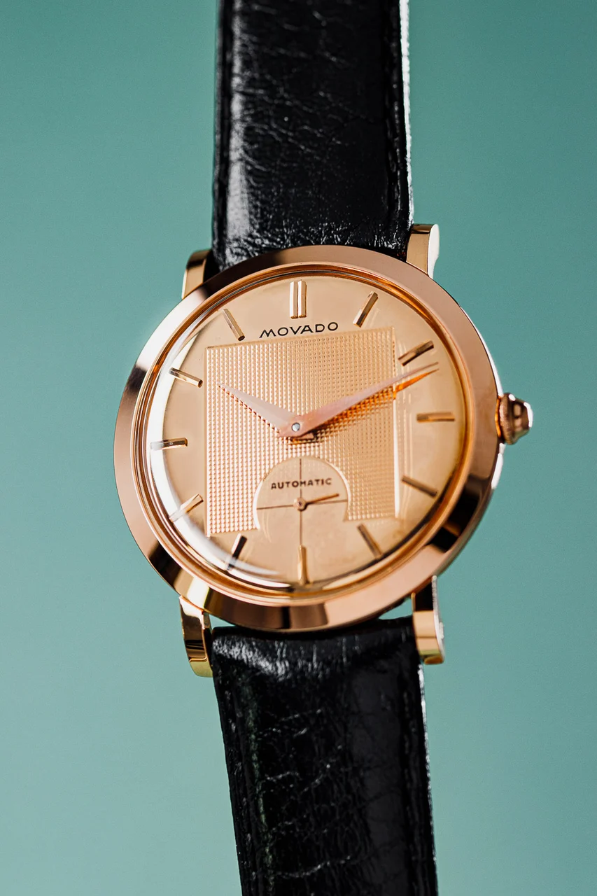 Movado Luxe Ref. R8463 18k Movado De Luxe Ref. R8463 18k 34 mm kol saati