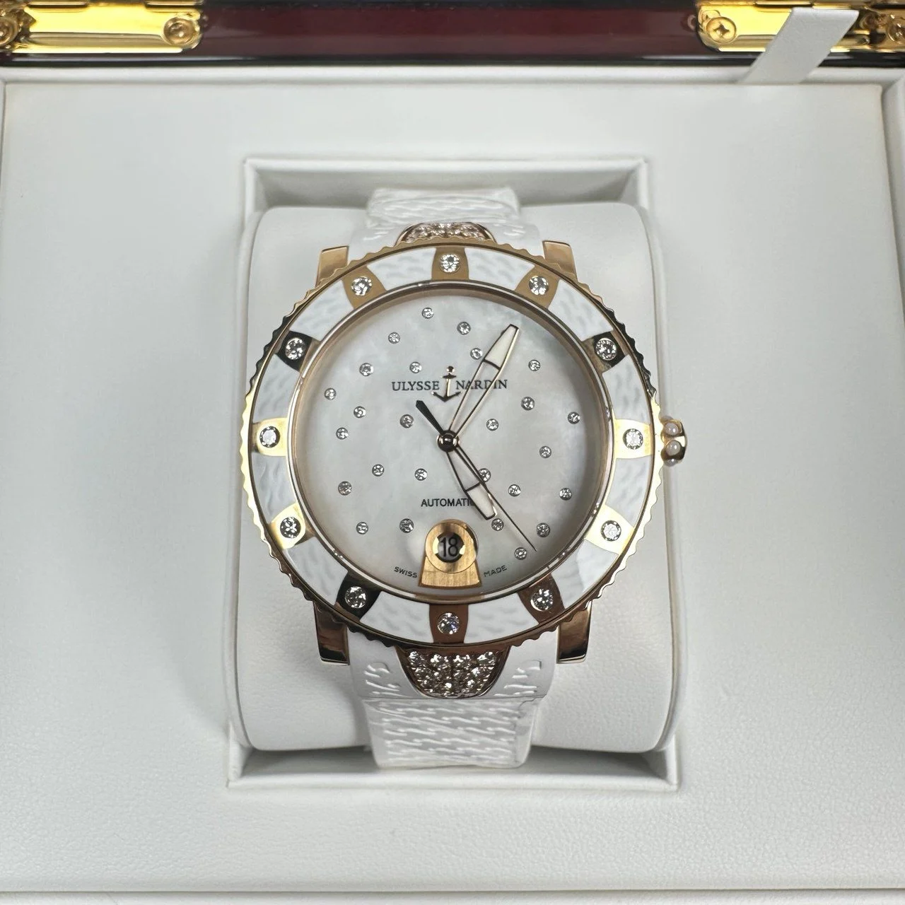 Ulysse Nardin Mariner 8106-101 Ulysse Nardin Mariner 8106-101 Ladies 40 mm kol saati