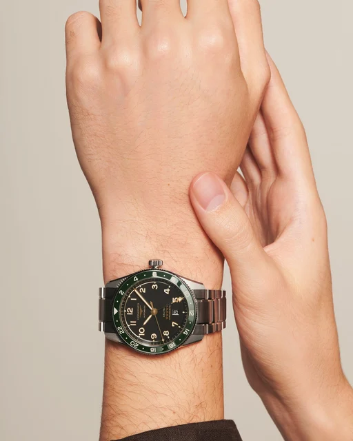 Longines Spirit Zulu Time L3.812.4.63.6 kol saati