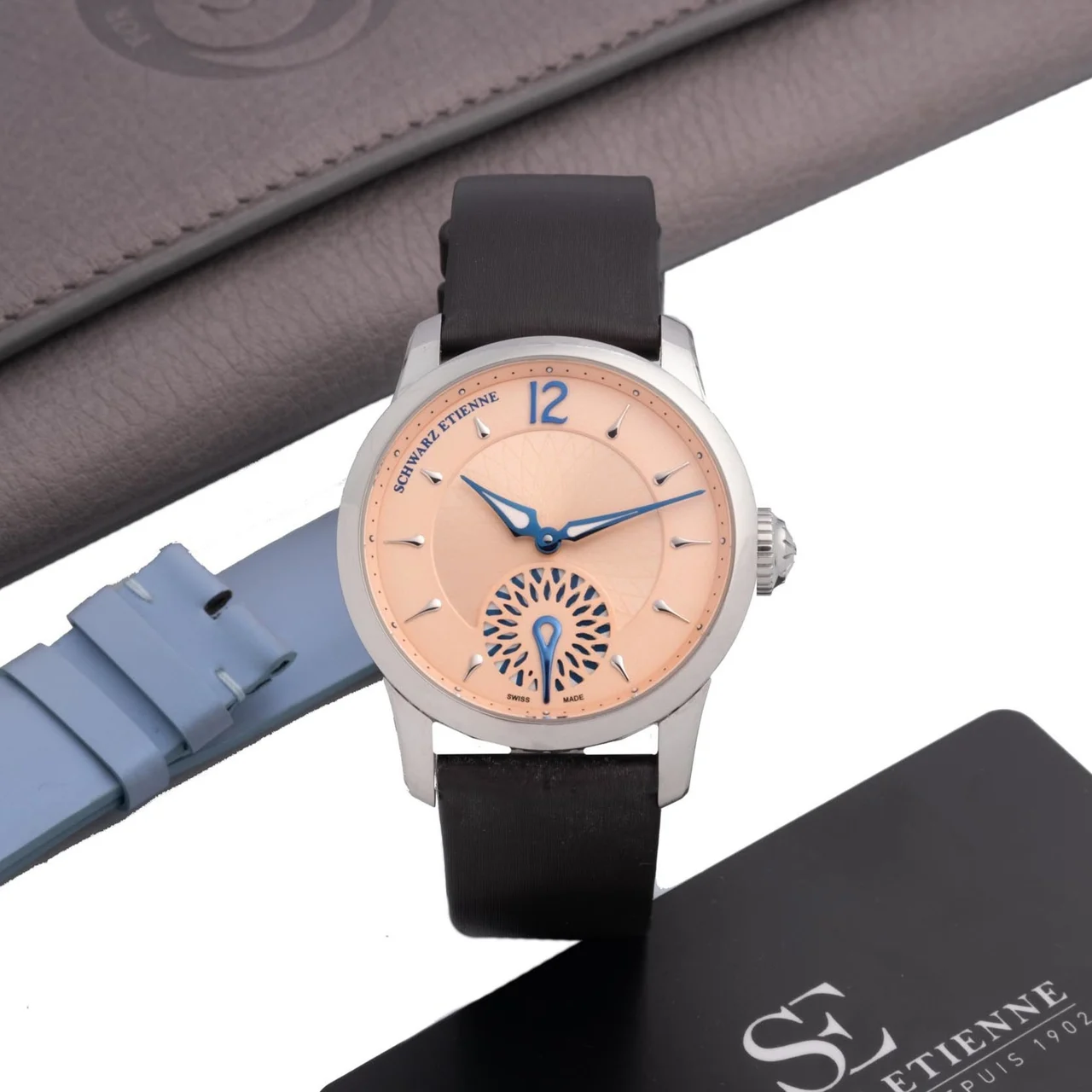 Schwarz Etienne Switzerland WFLA5MA089S04 kol saati