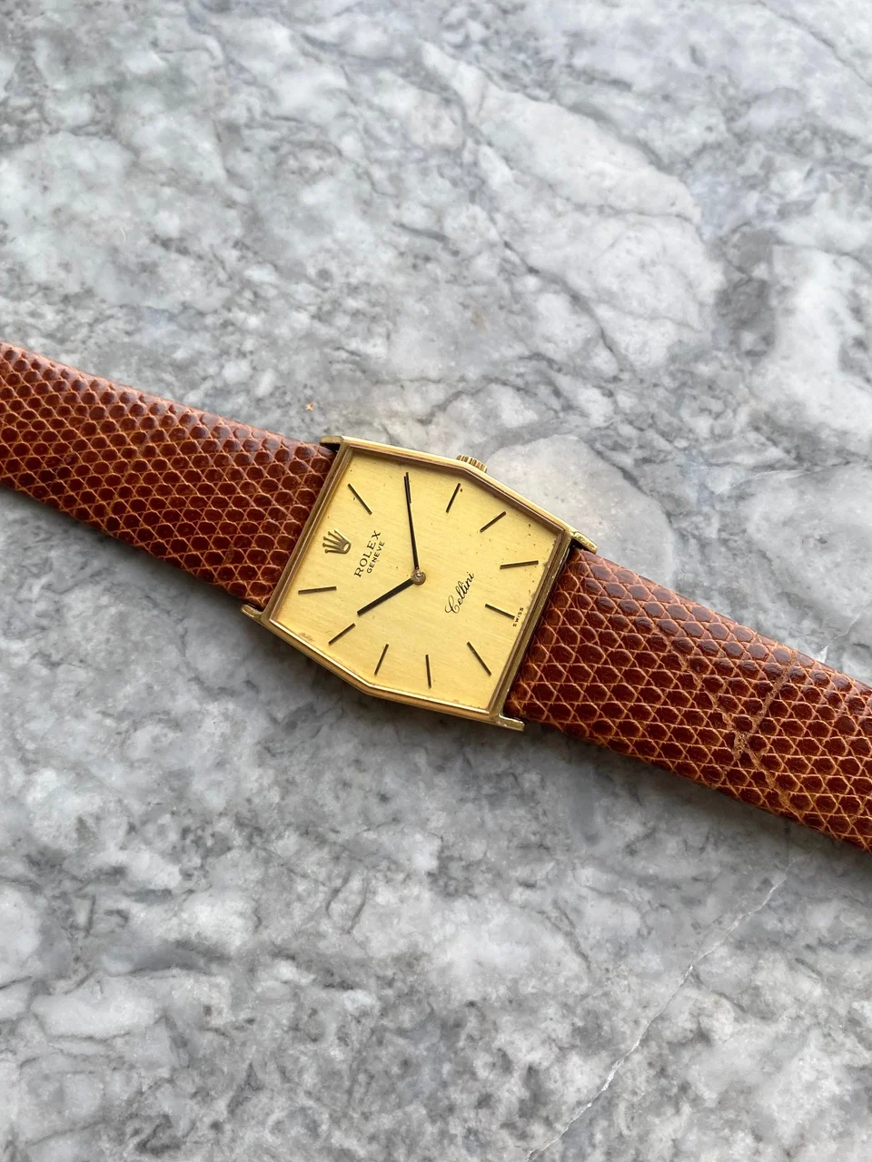 Rolex Cellini SQ2117635 20 mm kol saati