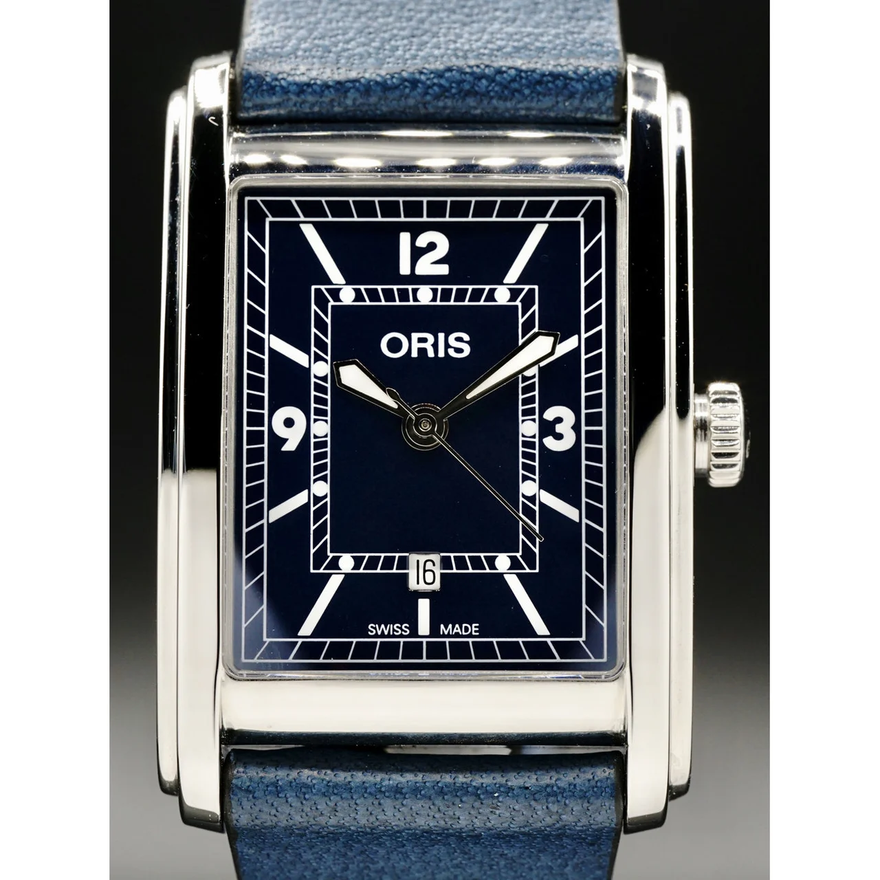 Oris Rectangular Blue 01 561 7783 4065-07 5 19 17 210000027645 38 mm kol saati