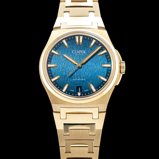 CZAPEK Antarctique Mount Erebus Deep Blue 2N 210009N37720 kol saati