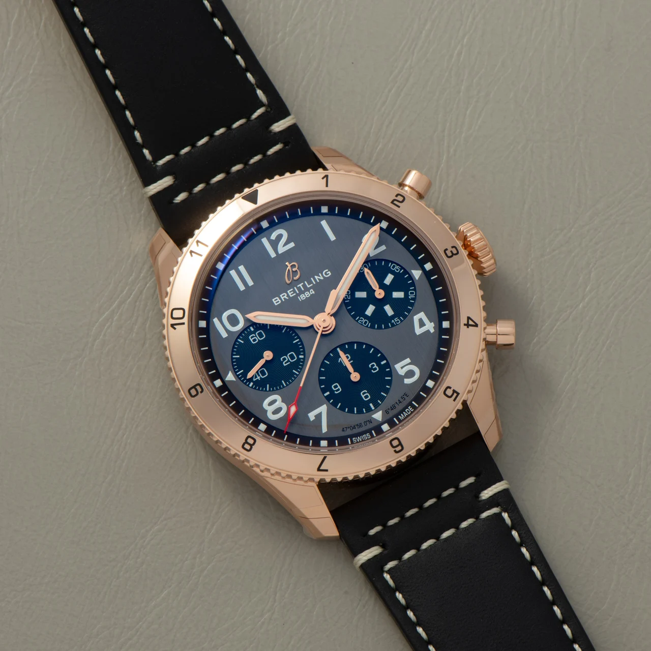 Breitling Classic Avi 40940151 42 mm kol saati