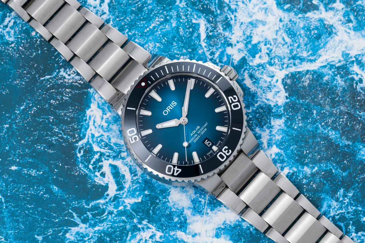 Oris Aquis 40990581 40 mm kol saati