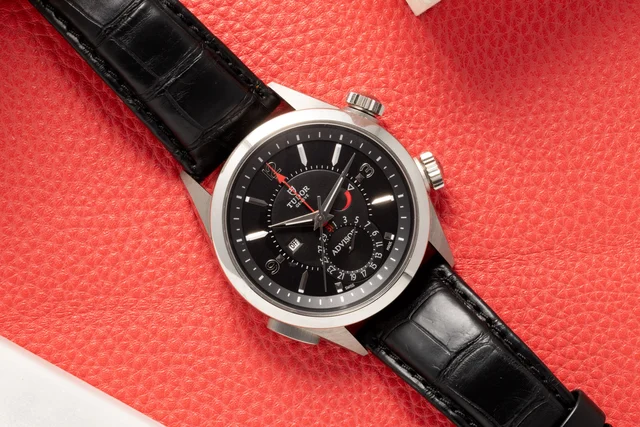 Tudor Advisor 40990660 kol saati