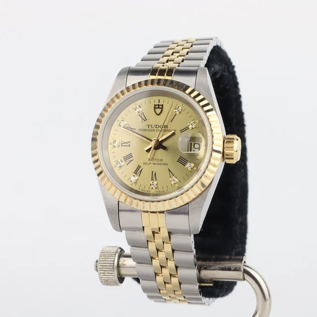Tudor Oysterdate 250173 kol saati