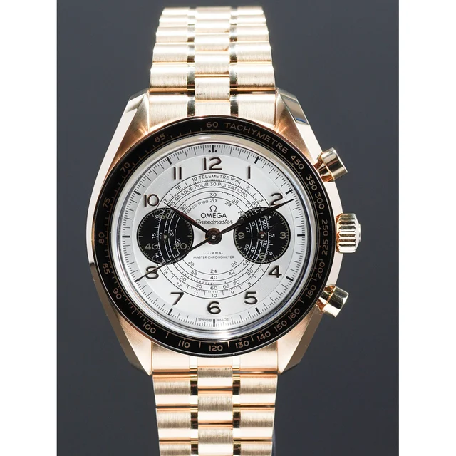 OMEGA Speedmaster Chronoscope Moonshine Gold Paris 2024 On Bracelet 210009N30297 kol saati