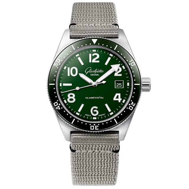 Glashutte Original Glashütte Original 1-39-11-13-63-34 SeaQ Green Dial kol saati