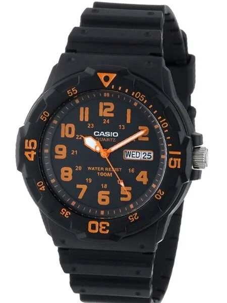 Casio Scratch and Dent - Black Resin Quartz Analog Diver-Style Watch with Rotating Bezel #MRW-200H-4B SND485 44.6 mm kol saati