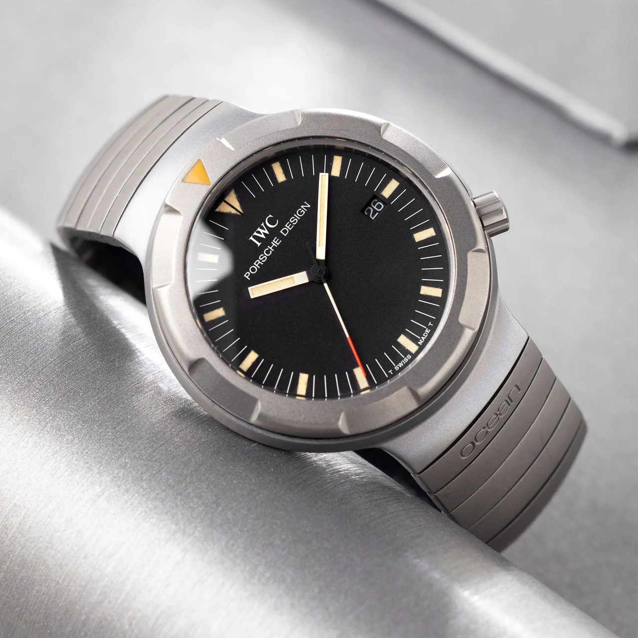 IWC Porsche Design W-2502 42 mm kol saati