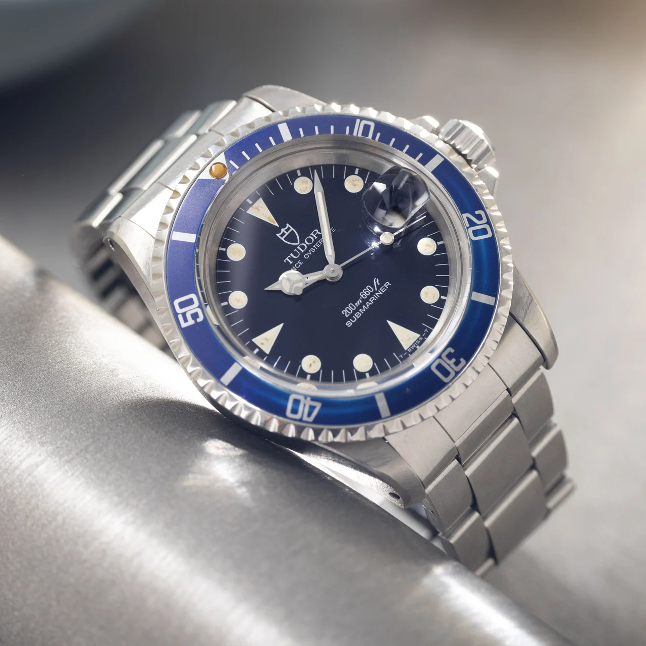 Tudor Submariner w-2958 40 mm kol saati