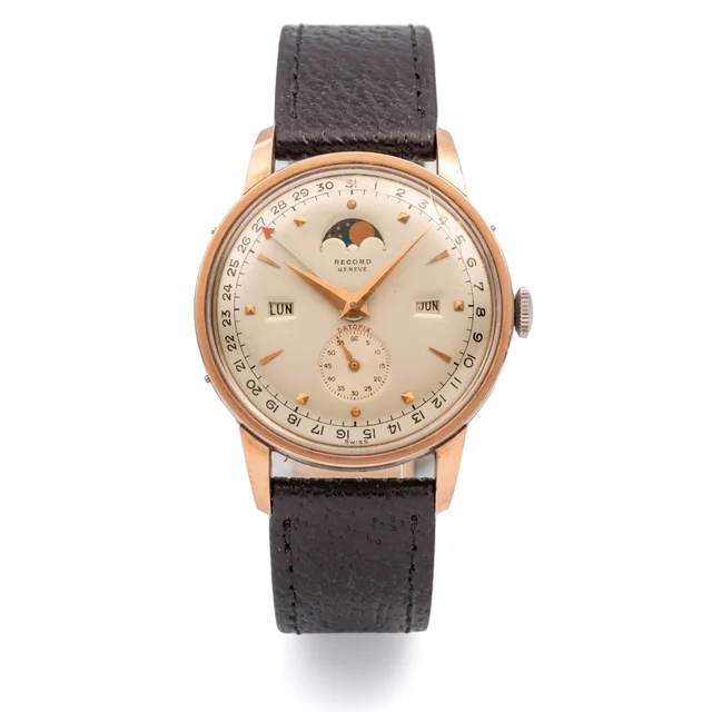 Record Watch Ref. 236, triple date à guichets (with apertures), moon phases, calibre 106 C