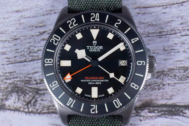 Tudor Pelagos M2542G247NU kol saati