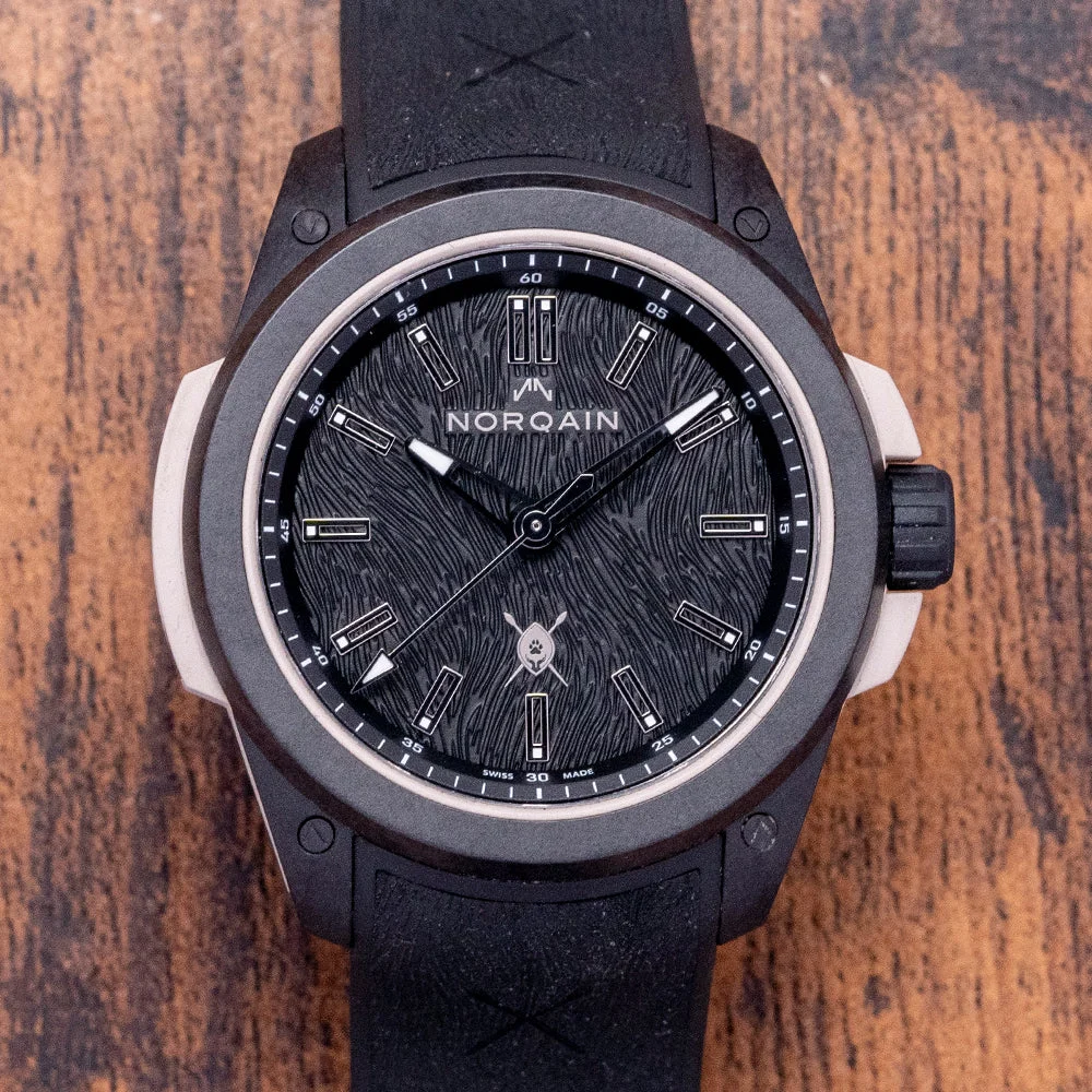 Norqain NNQ3000QBX1A 42 mm kol saati