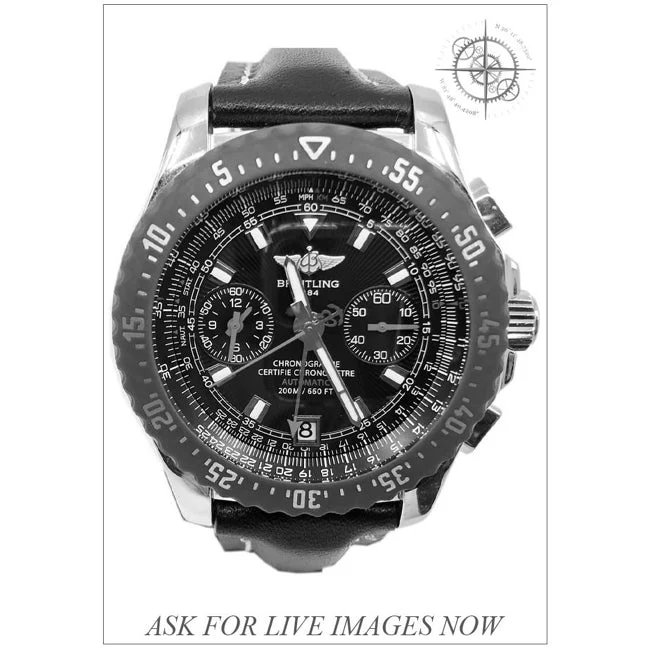 Breitling Skyracer Raven 210000079260 43 mm kol saati