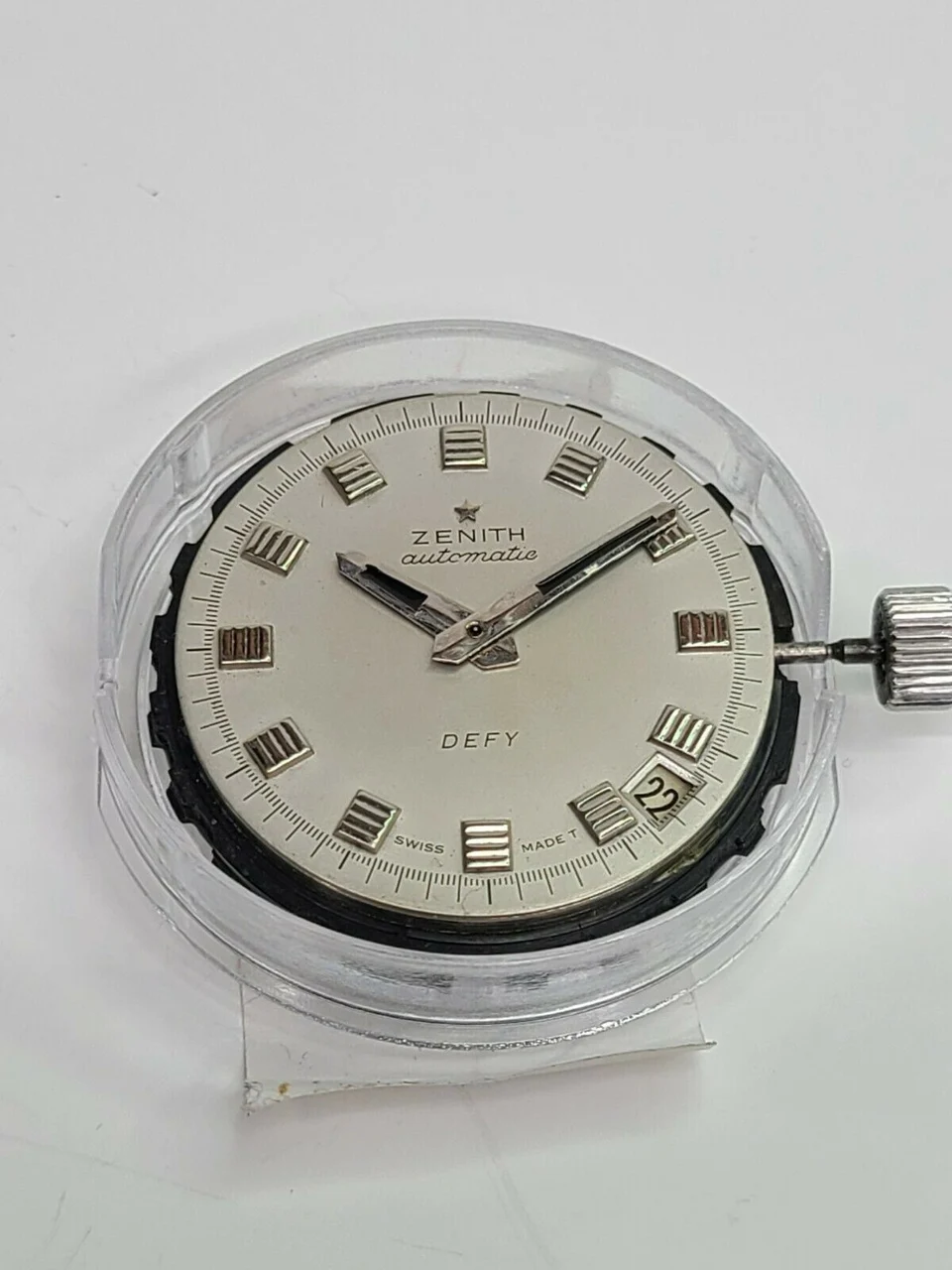 Zenith Defy IF_4F3E1265 32 mm kol saati