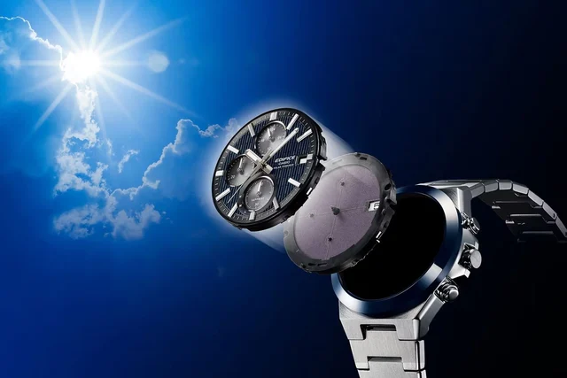 Casio Edifice Güneş Enerji̇li̇ EFS-S650DC-1ADF kol saati