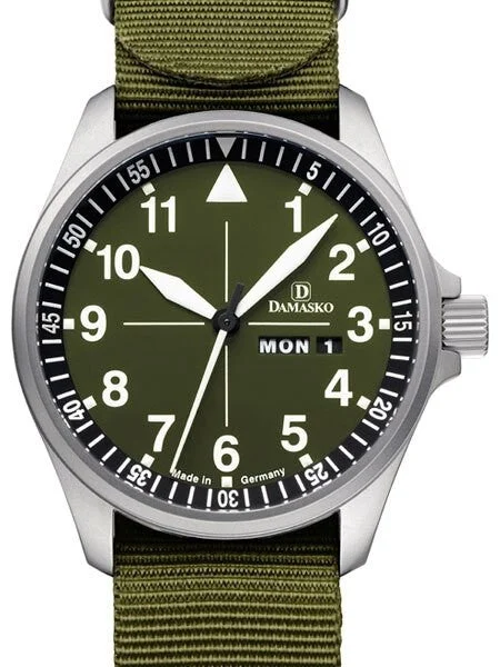 Damasko Swiss ETA Automatic with a 42mm Bead-Blasted Case, Green Dial #DH3.0 42 mm kol saati