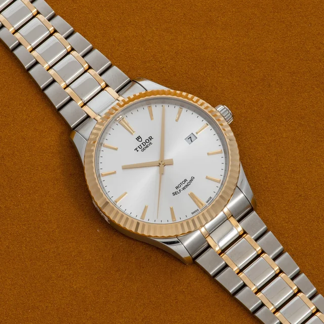 Tudor Tudor 40991224 kol saati