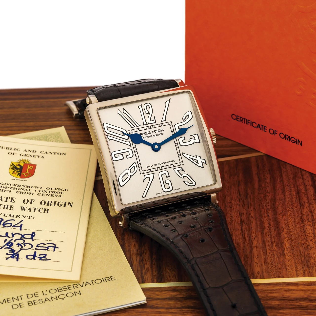 Roger Dubuis ROGER DUBUIS REF. G43.570G33.7A kol saati
