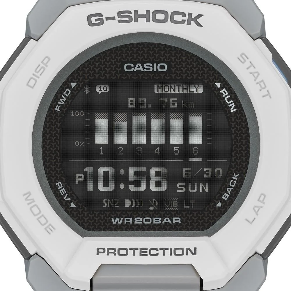 Casio G-shock G-squad GBD-300-7DR 47.4 mm kol saati