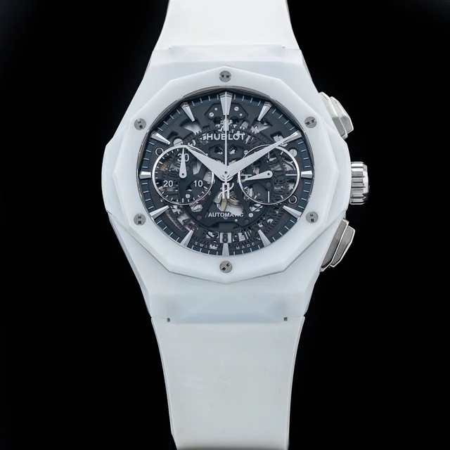 Hublot Classic Fusion 525.HI.0170.R POC210009N35144 kol saati