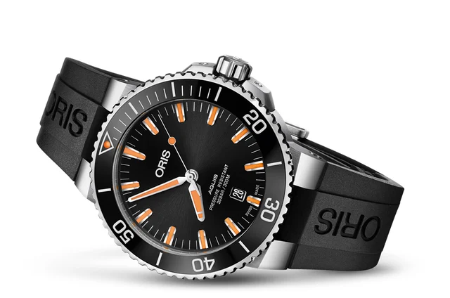 Oris Aquis Date 01 733 7730 4159-07 4 24 64EB kol saati