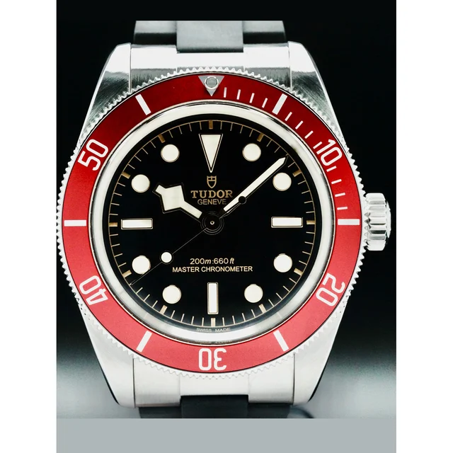 Tudor Black Bay Burgundy 210000066888 kol saati