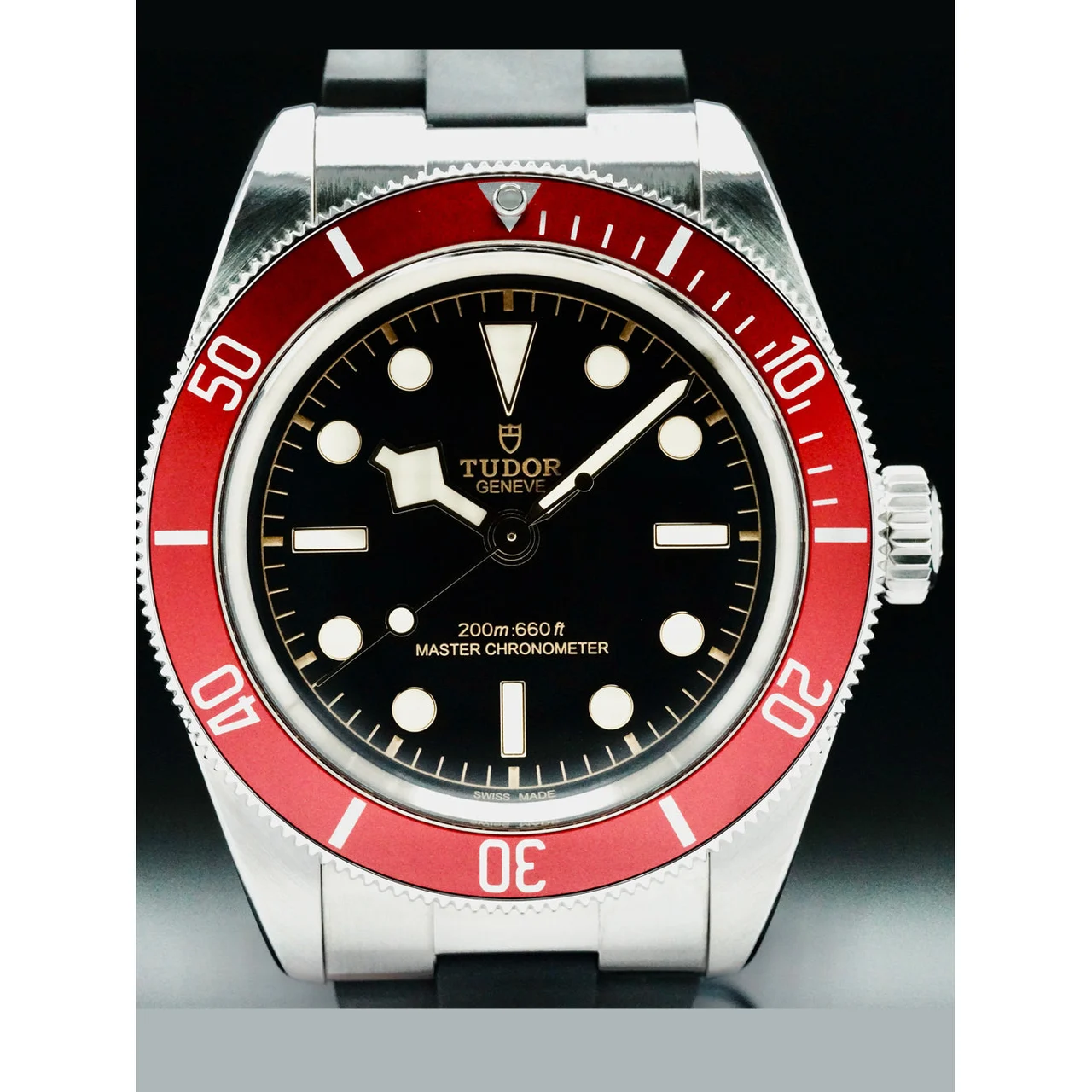 Tudor Black Bay Burgundy 210000066888 41 mm kol saati