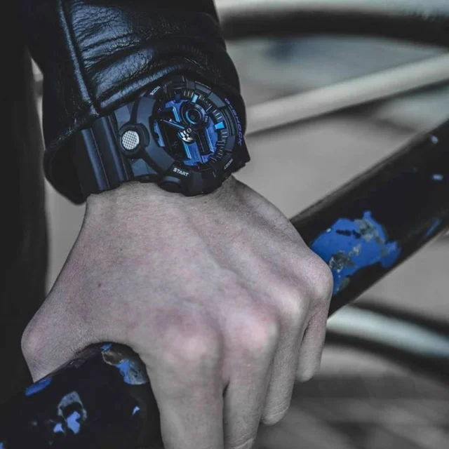 Casio G-shock Carbon GA-710-1A2DR kol saati