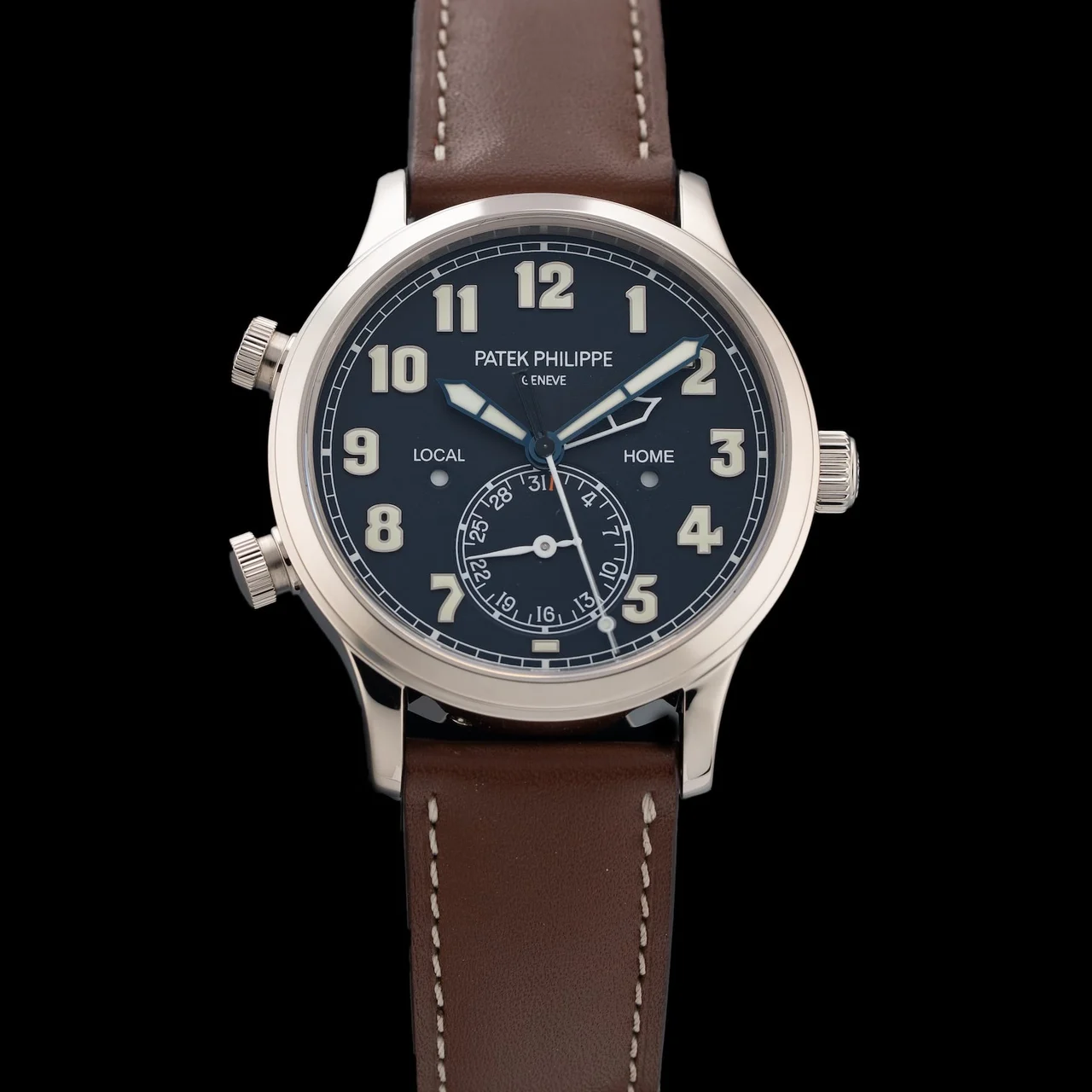 Patek Philippe Calatrava Pilot Travel Time 210009N39278 42 mm kol saati