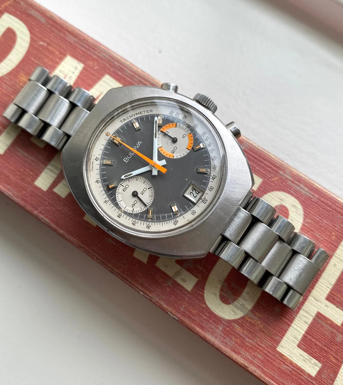 Bulova Bulova SQ2410172 18 mm kol saati