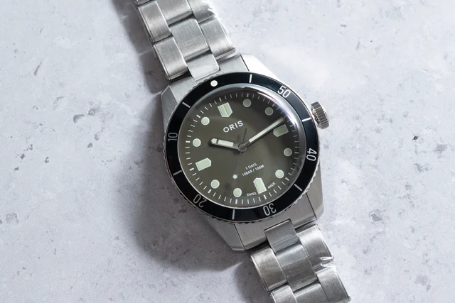 Oris Divers Sixty-Five 40991527 kol saati